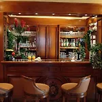 Champagne Palace