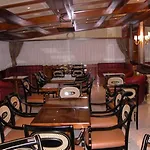 Champagne Palace מלון 4*