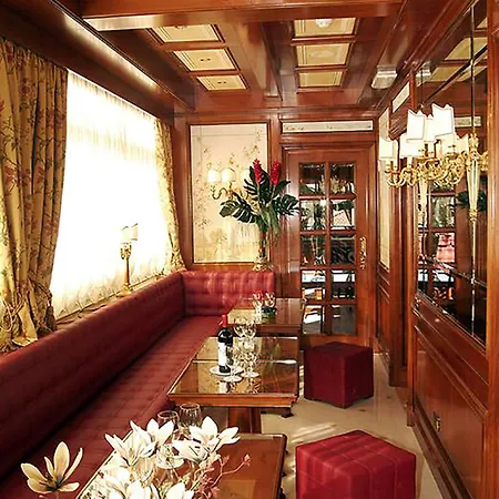 Champagne Palace רומא