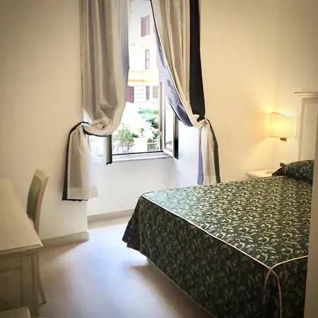 מלון Champagne Palace רומא