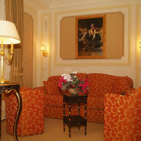 Champagne Palace Hotel