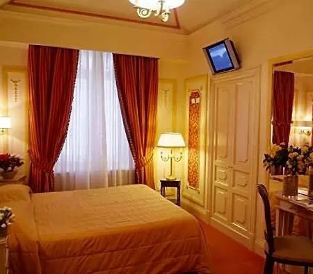Champagne Palace Hotel