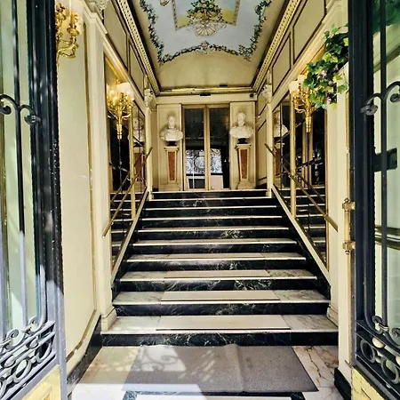 Champagne Palace Hotel Rome