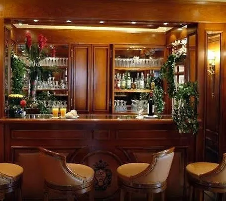 Champagne Palace