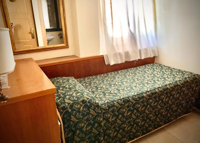 Hotel Champagne Palace