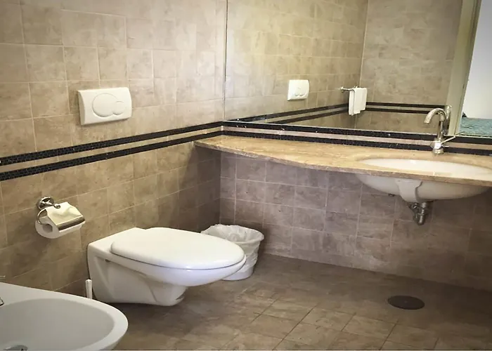 Champagne Palace Hotel