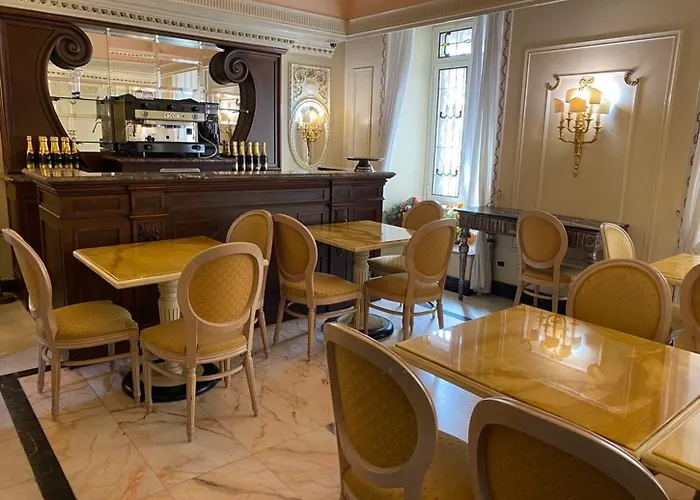 Champagne Palace Hotel