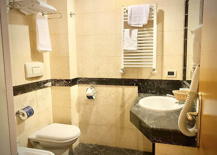 Hotel Champagne Palace 4*