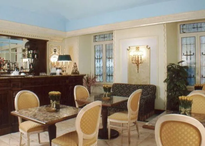 Hotel Champagne Palace 4*